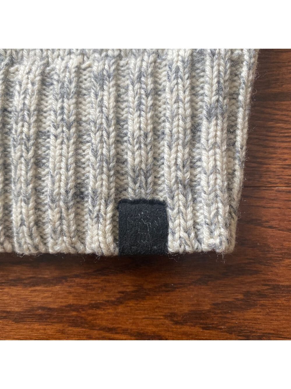 TNA Women’s XS Hooded Cowichan Knit Lambswool Sweater Beige & Black Zip Front - Picture 4 of 11